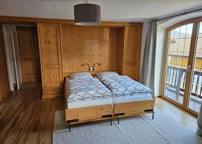 Ferienwohnung Rebensburg